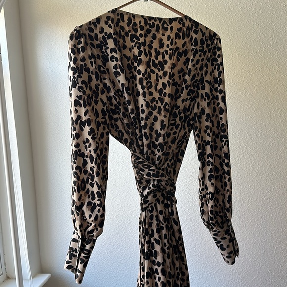 Women’s Halogen Midi Leopard Print Midi Wrap Dress Size S - Picture 6 of 7